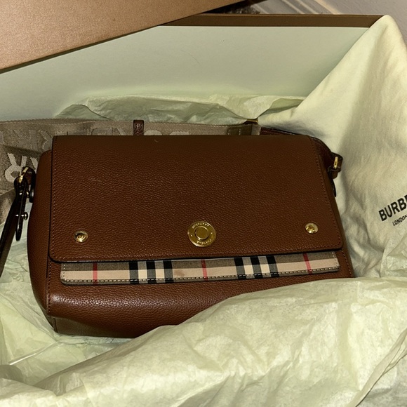Burberry women’s bag ￼ - Picture 11 of 11